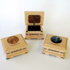 #15 Cajas u otros con coronas de flores en maple :